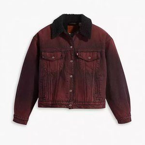 Levi's 90s Sherpa Trucker Jacket in Cherry Cordial, medium, NWT